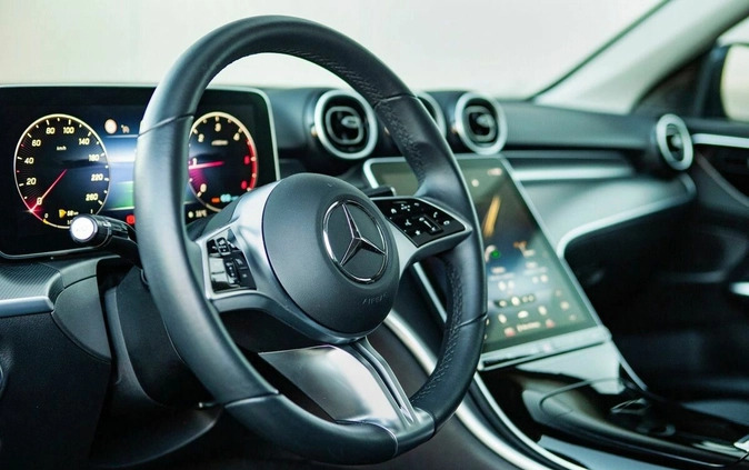 Mercedes-Benz Klasa C cena 209900 przebieg: 13800, rok produkcji 2021 z Kielce małe 497